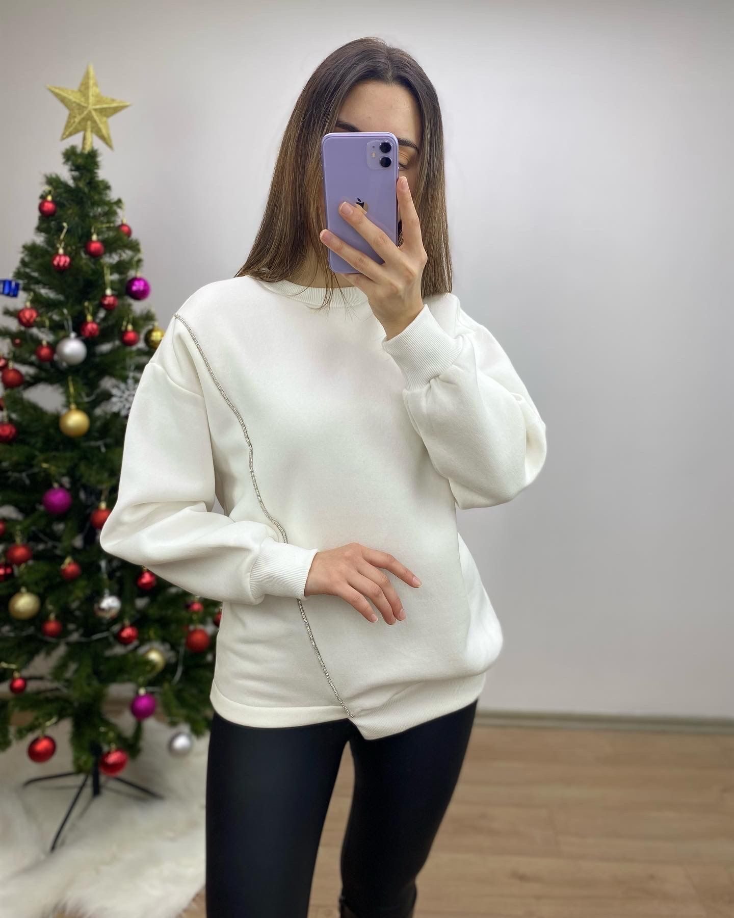 Beyaz Şerit Taşlı Tasarım Sweat