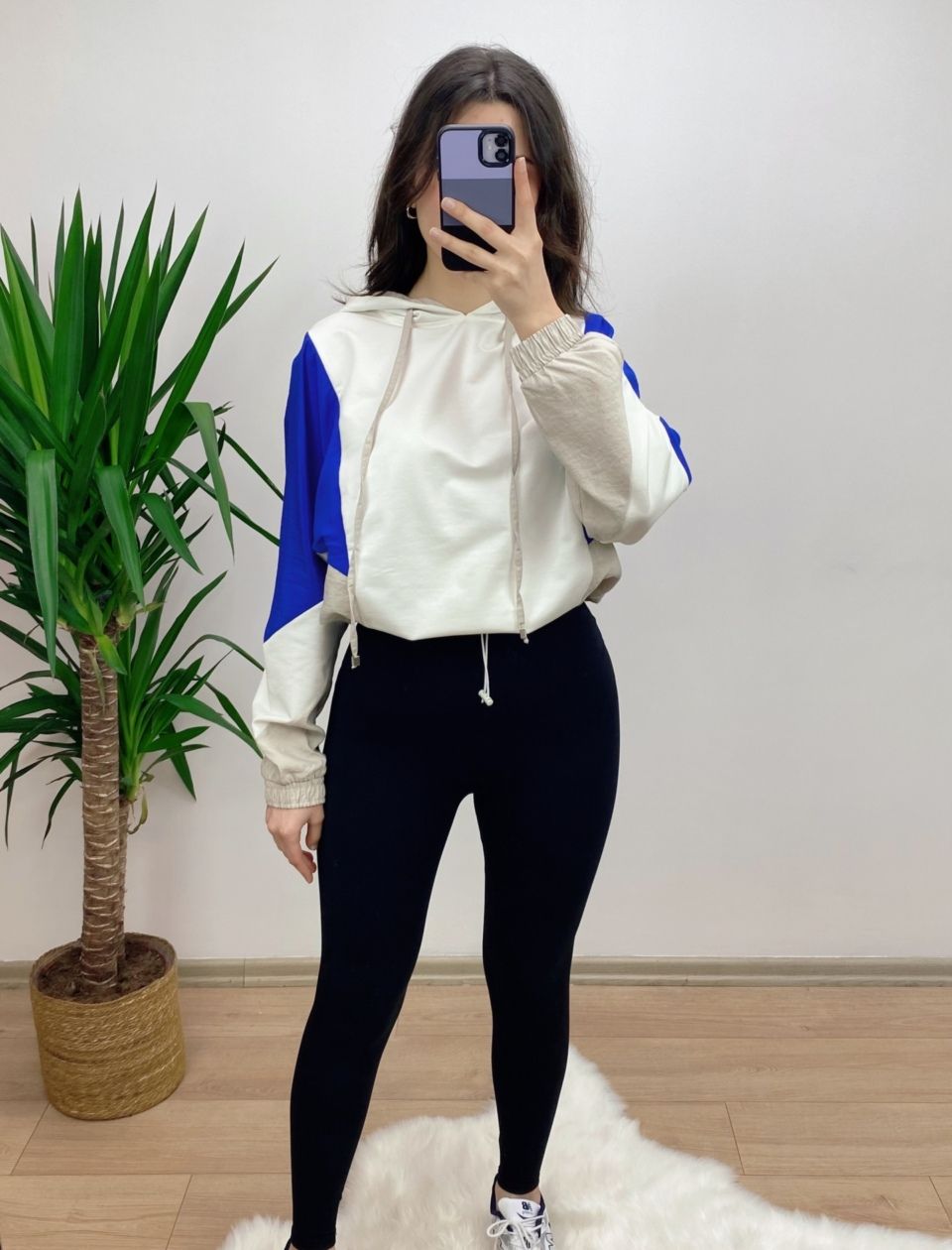 Marka Model Kapşonlu Sweat - Görsel 3