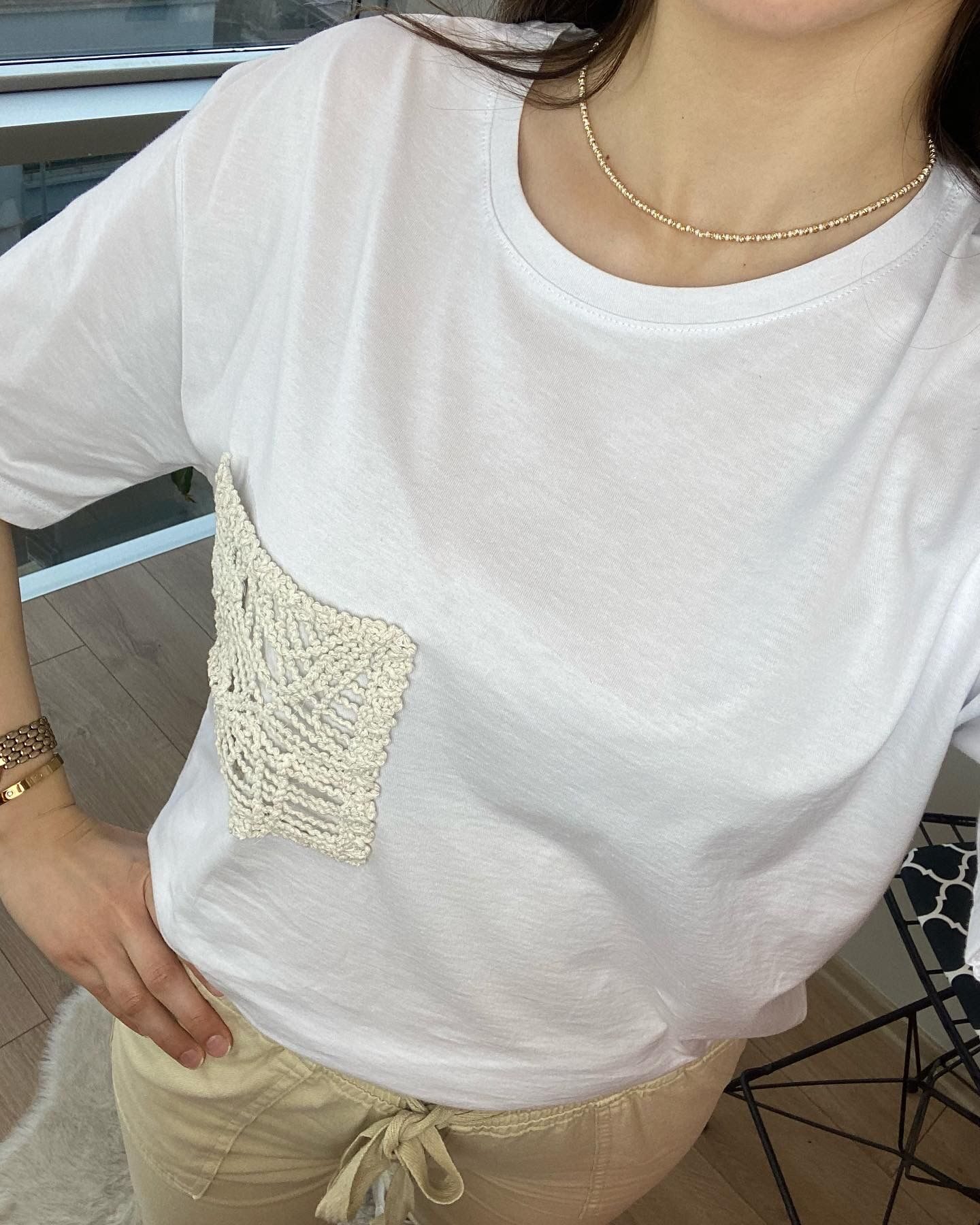 Beyaz Örme Cep Tshirt