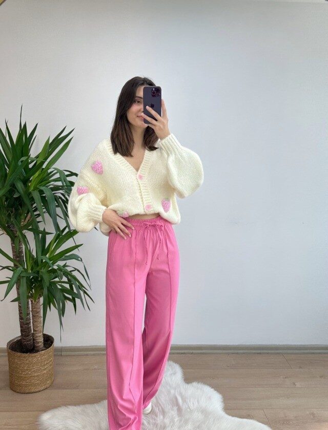 Dilvin Çilek Kabartmalı Oversize Hırka