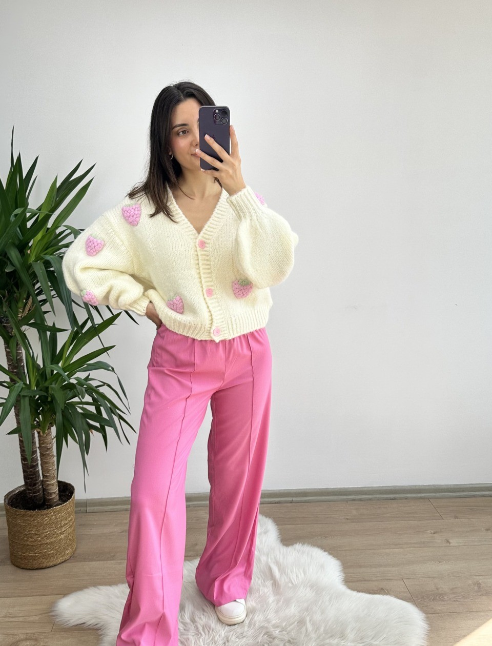 Dilvin Çilek Kabartmalı Oversize Hırka - Görsel 4