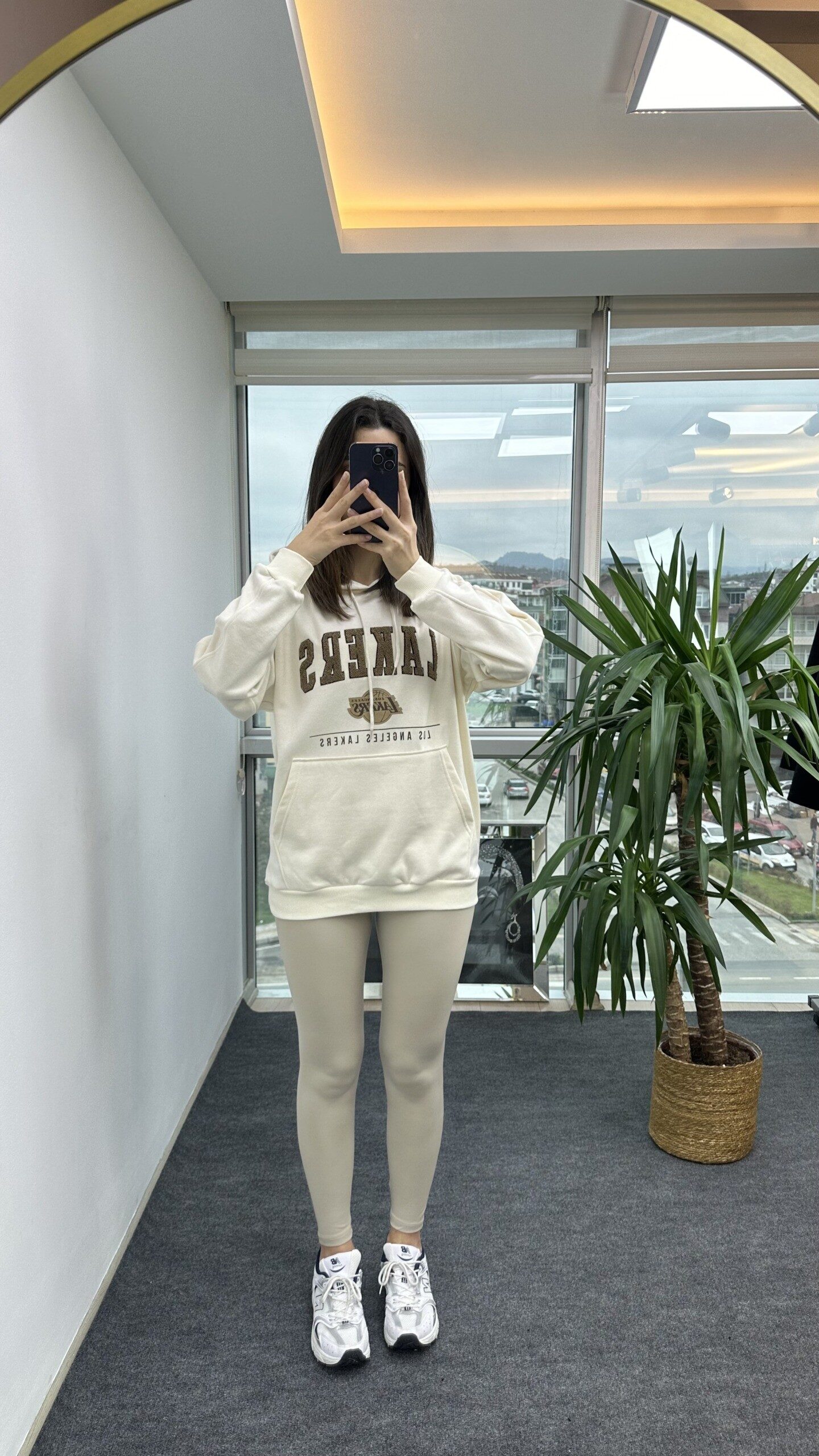 Ekru LAKERS Sweat - Görsel 6