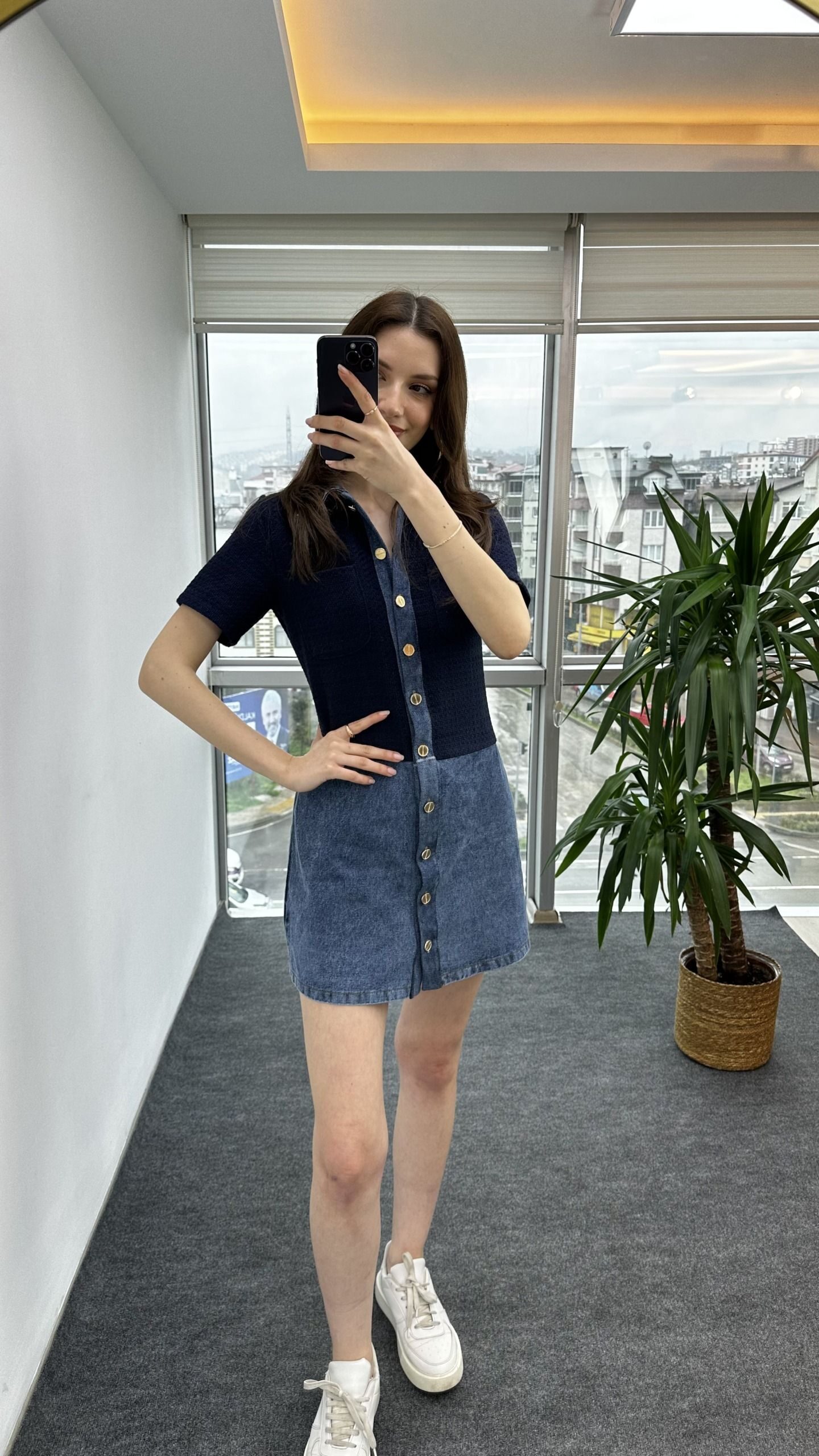 Tüvit Kumaş Detaylı Denim Elbise